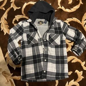Plaid Hooded Kids fleece jacket - Black and Gray • small 7/8 •
Freedom foundry